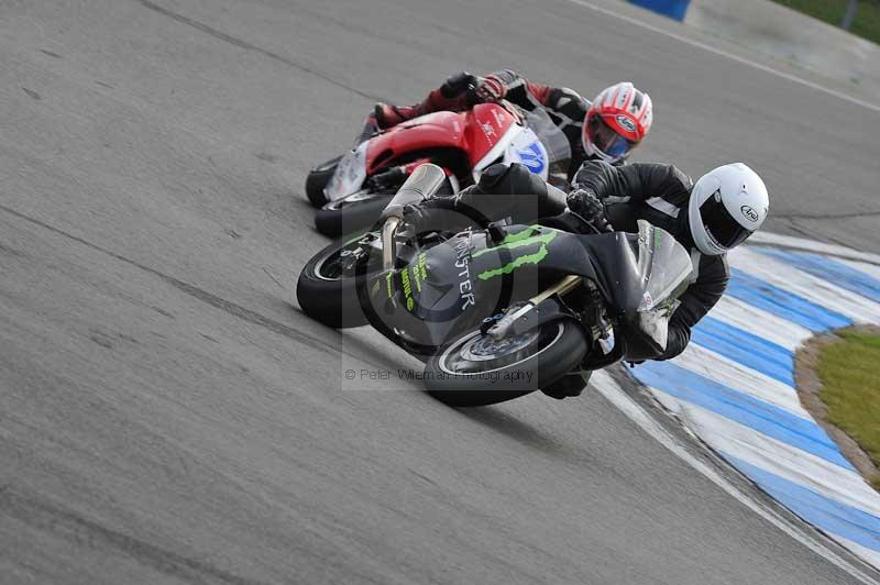 Motorcycle action photographs;donington;donington park leicestershire;donington photographs;event digital images;eventdigitalimages;no limits trackday;peter wileman photography;trackday;trackday digital images;trackday photos