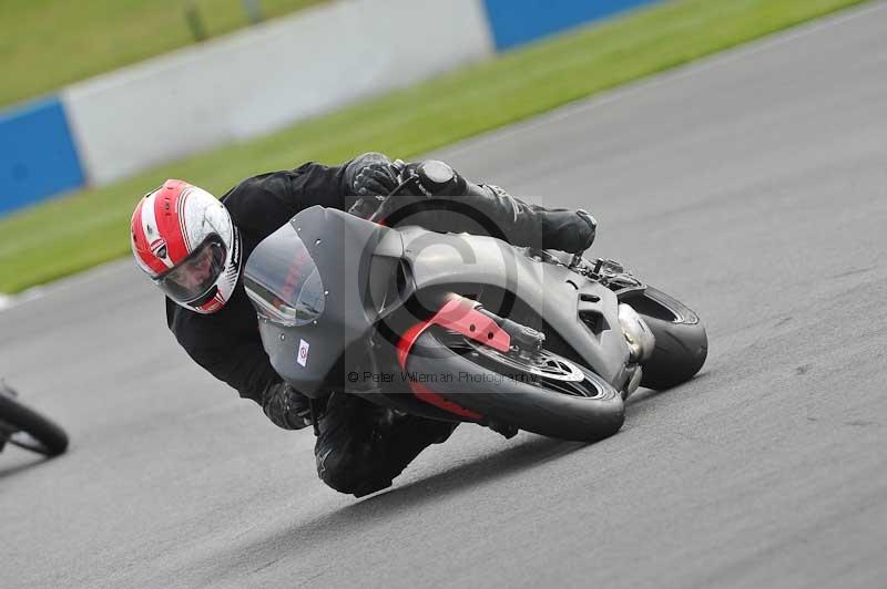 Motorcycle action photographs;donington;donington park leicestershire;donington photographs;event digital images;eventdigitalimages;no limits trackday;peter wileman photography;trackday;trackday digital images;trackday photos