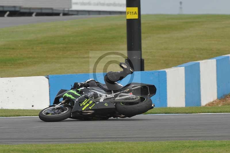 Motorcycle action photographs;donington;donington park leicestershire;donington photographs;event digital images;eventdigitalimages;no limits trackday;peter wileman photography;trackday;trackday digital images;trackday photos