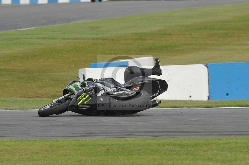Motorcycle action photographs;donington;donington park leicestershire;donington photographs;event digital images;eventdigitalimages;no limits trackday;peter wileman photography;trackday;trackday digital images;trackday photos