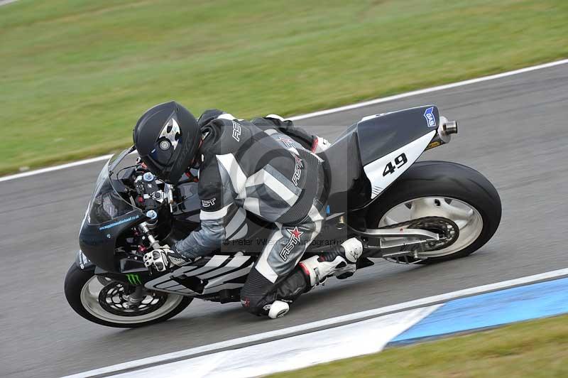 Motorcycle action photographs;donington;donington park leicestershire;donington photographs;event digital images;eventdigitalimages;no limits trackday;peter wileman photography;trackday;trackday digital images;trackday photos
