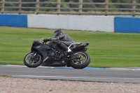 Motorcycle-action-photographs;donington;donington-park-leicestershire;donington-photographs;event-digital-images;eventdigitalimages;no-limits-trackday;peter-wileman-photography;trackday;trackday-digital-images;trackday-photos