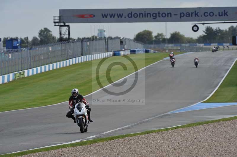 Motorcycle action photographs;donington;donington park leicestershire;donington photographs;event digital images;eventdigitalimages;no limits trackday;peter wileman photography;trackday;trackday digital images;trackday photos