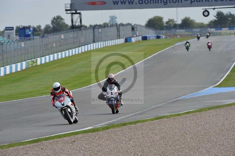 Motorcycle action photographs;donington;donington park leicestershire;donington photographs;event digital images;eventdigitalimages;no limits trackday;peter wileman photography;trackday;trackday digital images;trackday photos