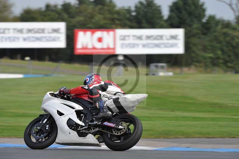 Motorcycle action photographs;donington;donington park leicestershire;donington photographs;event digital images;eventdigitalimages;no limits trackday;peter wileman photography;trackday;trackday digital images;trackday photos