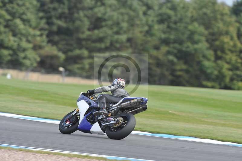 Motorcycle action photographs;donington;donington park leicestershire;donington photographs;event digital images;eventdigitalimages;no limits trackday;peter wileman photography;trackday;trackday digital images;trackday photos