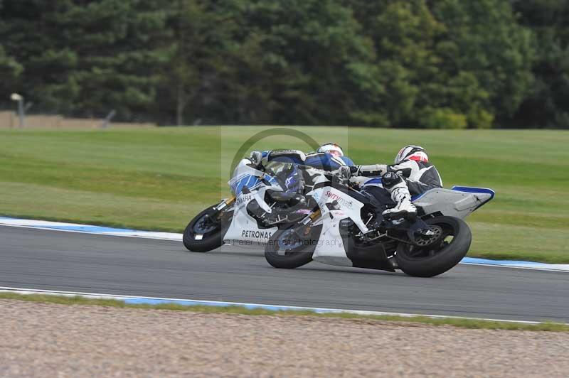 Motorcycle action photographs;donington;donington park leicestershire;donington photographs;event digital images;eventdigitalimages;no limits trackday;peter wileman photography;trackday;trackday digital images;trackday photos