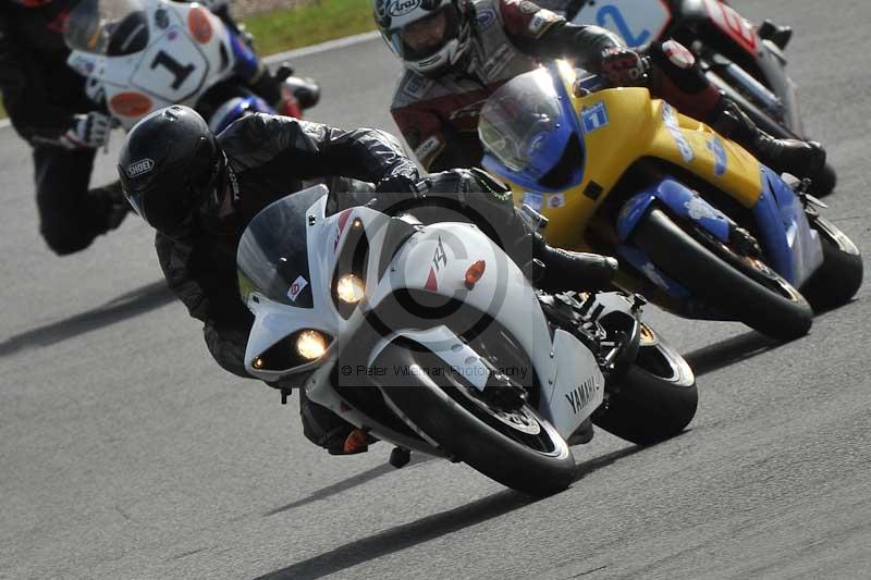 Motorcycle action photographs;donington;donington park leicestershire;donington photographs;event digital images;eventdigitalimages;no limits trackday;peter wileman photography;trackday;trackday digital images;trackday photos
