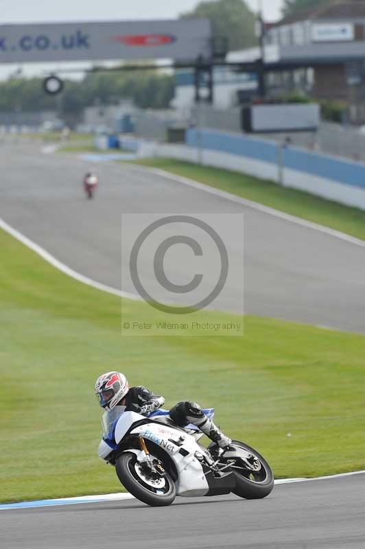Motorcycle action photographs;donington;donington park leicestershire;donington photographs;event digital images;eventdigitalimages;no limits trackday;peter wileman photography;trackday;trackday digital images;trackday photos