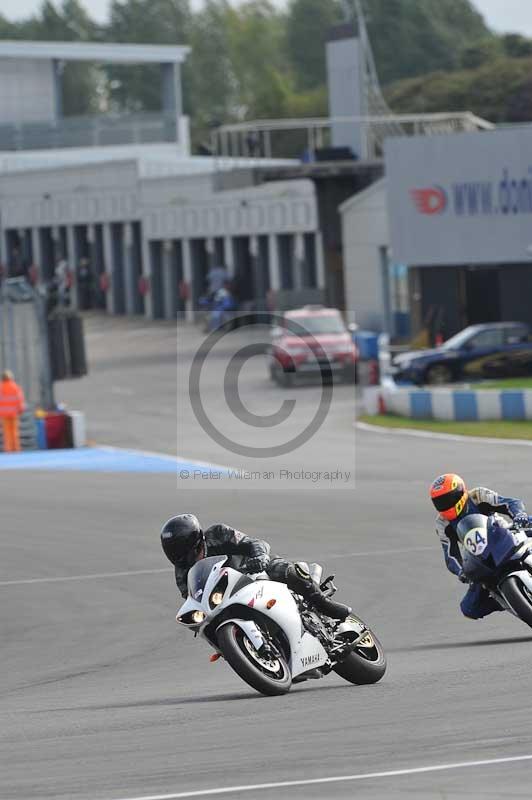 Motorcycle action photographs;donington;donington park leicestershire;donington photographs;event digital images;eventdigitalimages;no limits trackday;peter wileman photography;trackday;trackday digital images;trackday photos