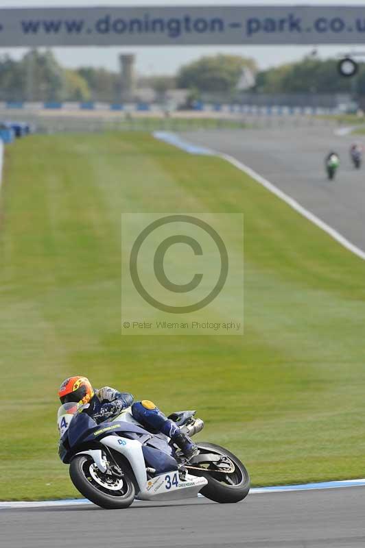 Motorcycle action photographs;donington;donington park leicestershire;donington photographs;event digital images;eventdigitalimages;no limits trackday;peter wileman photography;trackday;trackday digital images;trackday photos