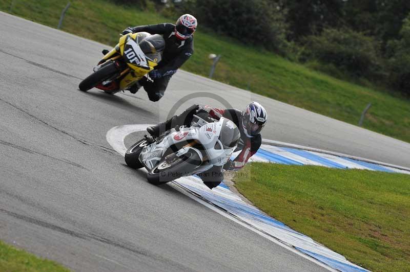 Motorcycle action photographs;donington;donington park leicestershire;donington photographs;event digital images;eventdigitalimages;no limits trackday;peter wileman photography;trackday;trackday digital images;trackday photos