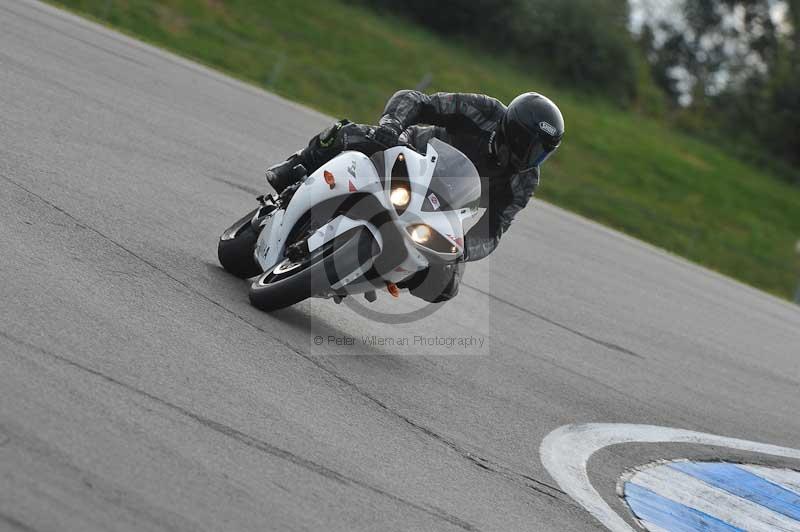Motorcycle action photographs;donington;donington park leicestershire;donington photographs;event digital images;eventdigitalimages;no limits trackday;peter wileman photography;trackday;trackday digital images;trackday photos