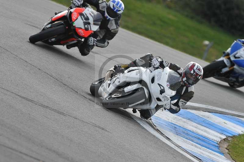 Motorcycle action photographs;donington;donington park leicestershire;donington photographs;event digital images;eventdigitalimages;no limits trackday;peter wileman photography;trackday;trackday digital images;trackday photos