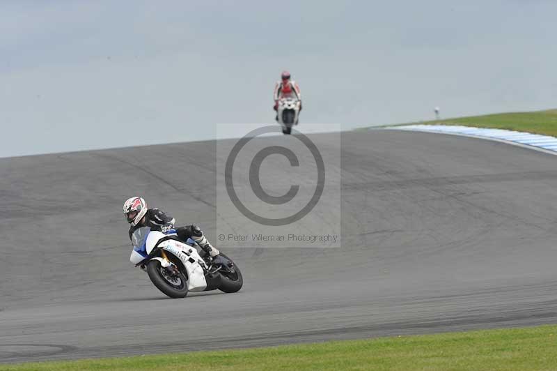 Motorcycle action photographs;donington;donington park leicestershire;donington photographs;event digital images;eventdigitalimages;no limits trackday;peter wileman photography;trackday;trackday digital images;trackday photos
