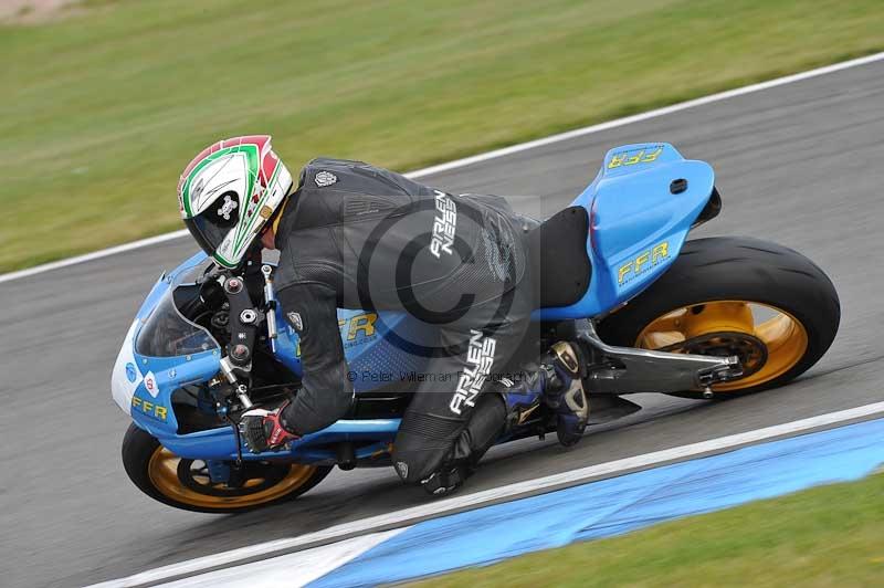 Motorcycle action photographs;donington;donington park leicestershire;donington photographs;event digital images;eventdigitalimages;no limits trackday;peter wileman photography;trackday;trackday digital images;trackday photos