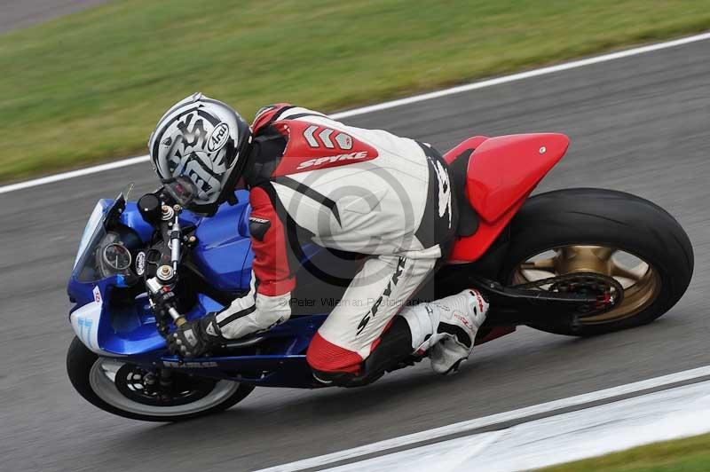Motorcycle action photographs;donington;donington park leicestershire;donington photographs;event digital images;eventdigitalimages;no limits trackday;peter wileman photography;trackday;trackday digital images;trackday photos