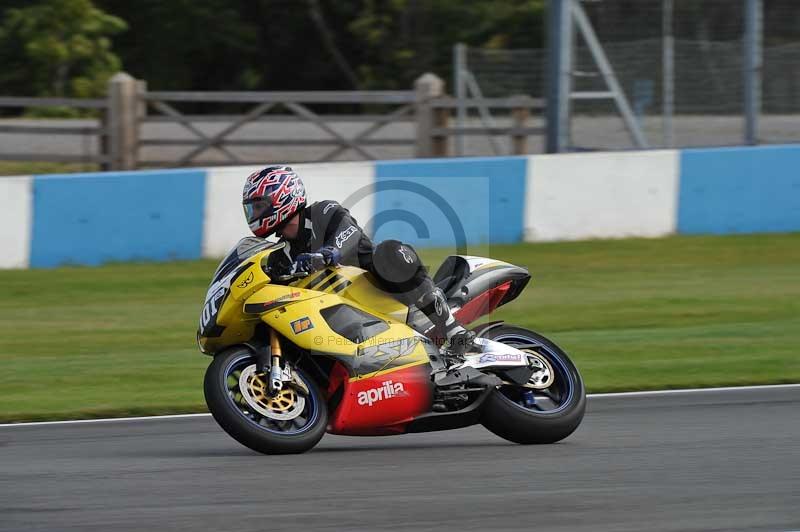 Motorcycle action photographs;donington;donington park leicestershire;donington photographs;event digital images;eventdigitalimages;no limits trackday;peter wileman photography;trackday;trackday digital images;trackday photos