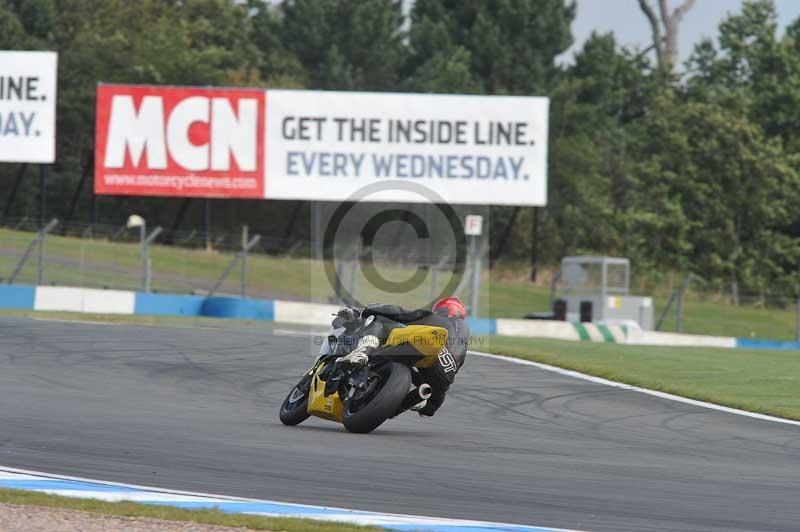 Motorcycle action photographs;donington;donington park leicestershire;donington photographs;event digital images;eventdigitalimages;no limits trackday;peter wileman photography;trackday;trackday digital images;trackday photos