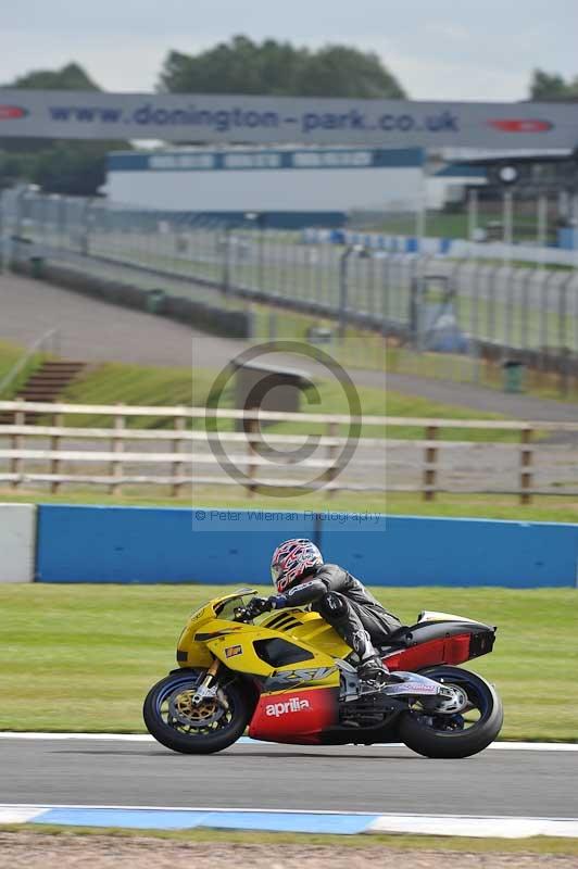 Motorcycle action photographs;donington;donington park leicestershire;donington photographs;event digital images;eventdigitalimages;no limits trackday;peter wileman photography;trackday;trackday digital images;trackday photos