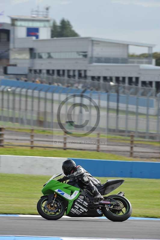 Motorcycle action photographs;donington;donington park leicestershire;donington photographs;event digital images;eventdigitalimages;no limits trackday;peter wileman photography;trackday;trackday digital images;trackday photos