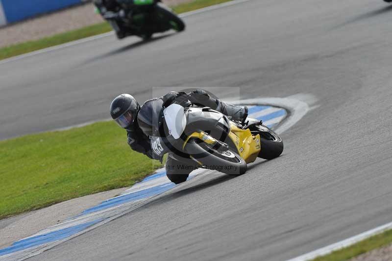 Motorcycle action photographs;donington;donington park leicestershire;donington photographs;event digital images;eventdigitalimages;no limits trackday;peter wileman photography;trackday;trackday digital images;trackday photos