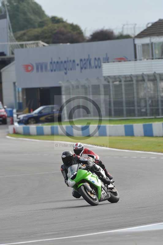Motorcycle action photographs;donington;donington park leicestershire;donington photographs;event digital images;eventdigitalimages;no limits trackday;peter wileman photography;trackday;trackday digital images;trackday photos