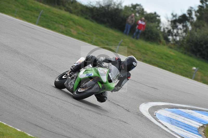 Motorcycle action photographs;donington;donington park leicestershire;donington photographs;event digital images;eventdigitalimages;no limits trackday;peter wileman photography;trackday;trackday digital images;trackday photos