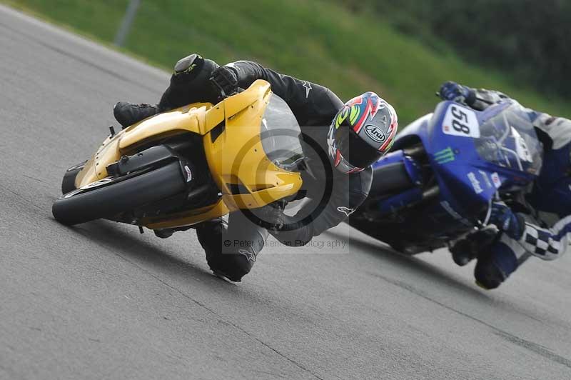 Motorcycle action photographs;donington;donington park leicestershire;donington photographs;event digital images;eventdigitalimages;no limits trackday;peter wileman photography;trackday;trackday digital images;trackday photos