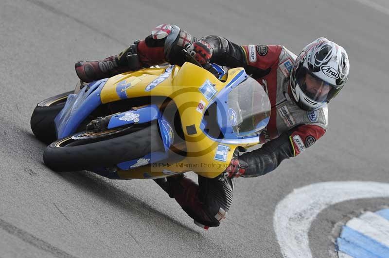 Motorcycle action photographs;donington;donington park leicestershire;donington photographs;event digital images;eventdigitalimages;no limits trackday;peter wileman photography;trackday;trackday digital images;trackday photos