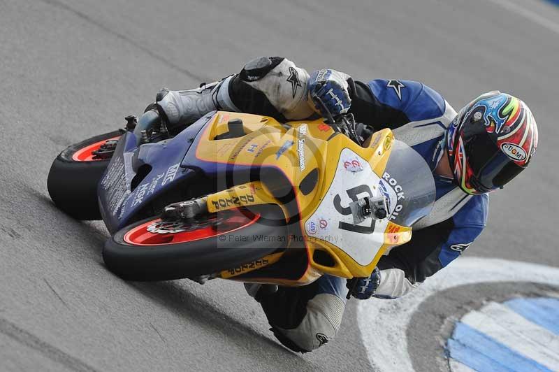 Motorcycle action photographs;donington;donington park leicestershire;donington photographs;event digital images;eventdigitalimages;no limits trackday;peter wileman photography;trackday;trackday digital images;trackday photos