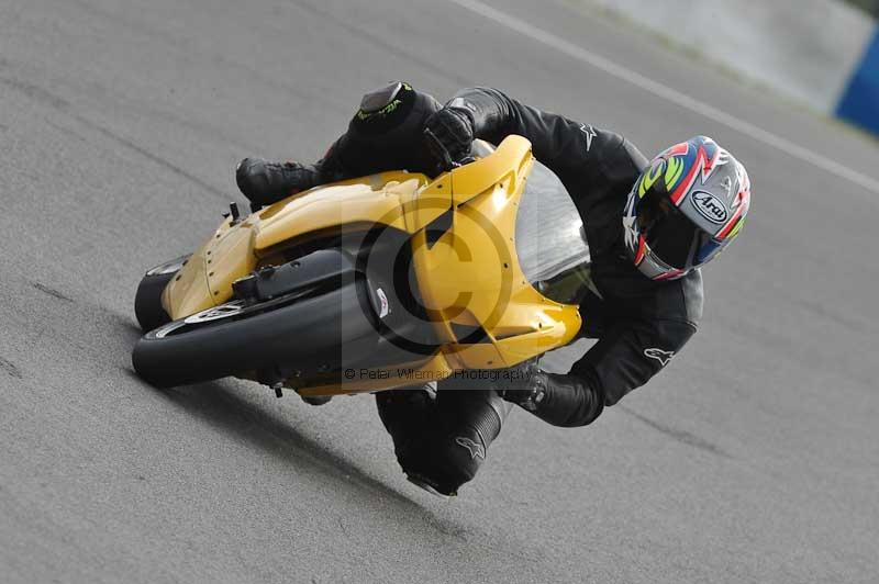 Motorcycle action photographs;donington;donington park leicestershire;donington photographs;event digital images;eventdigitalimages;no limits trackday;peter wileman photography;trackday;trackday digital images;trackday photos