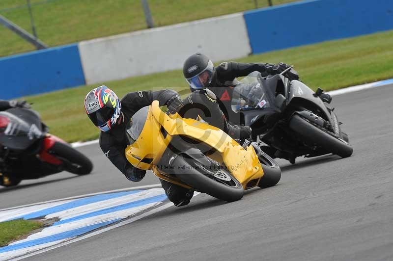 Motorcycle action photographs;donington;donington park leicestershire;donington photographs;event digital images;eventdigitalimages;no limits trackday;peter wileman photography;trackday;trackday digital images;trackday photos