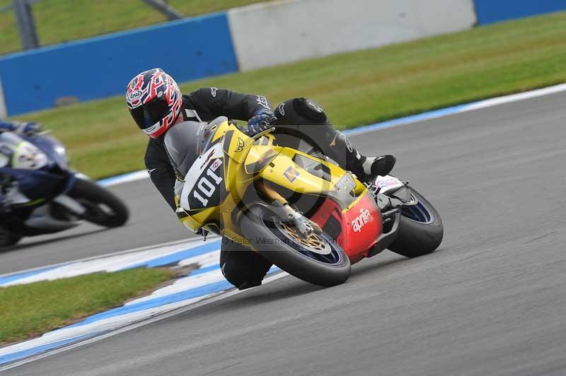 Motorcycle action photographs;donington;donington park leicestershire;donington photographs;event digital images;eventdigitalimages;no limits trackday;peter wileman photography;trackday;trackday digital images;trackday photos