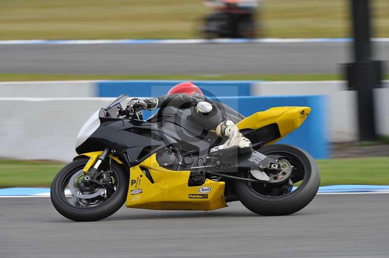 Motorcycle action photographs;donington;donington park leicestershire;donington photographs;event digital images;eventdigitalimages;no limits trackday;peter wileman photography;trackday;trackday digital images;trackday photos