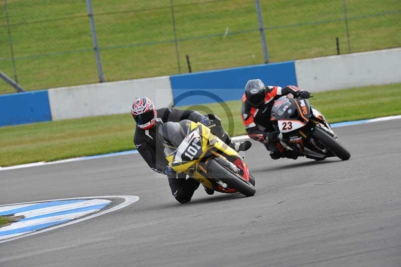 Motorcycle action photographs;donington;donington park leicestershire;donington photographs;event digital images;eventdigitalimages;no limits trackday;peter wileman photography;trackday;trackday digital images;trackday photos