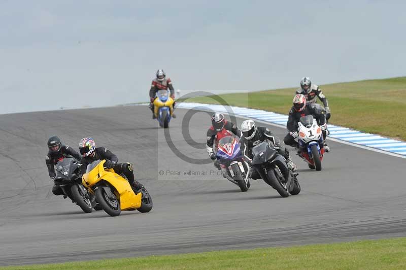 Motorcycle action photographs;donington;donington park leicestershire;donington photographs;event digital images;eventdigitalimages;no limits trackday;peter wileman photography;trackday;trackday digital images;trackday photos