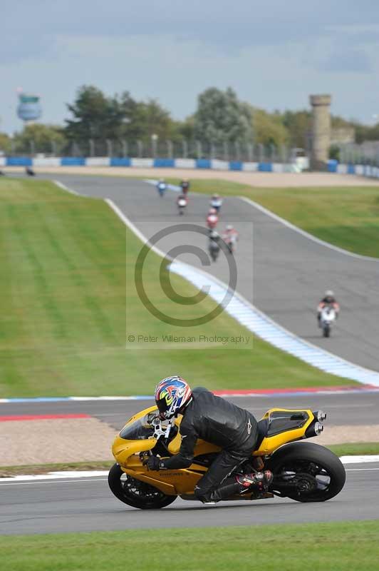 Motorcycle action photographs;donington;donington park leicestershire;donington photographs;event digital images;eventdigitalimages;no limits trackday;peter wileman photography;trackday;trackday digital images;trackday photos