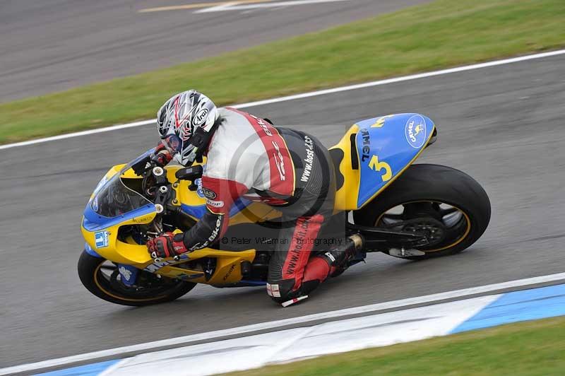 Motorcycle action photographs;donington;donington park leicestershire;donington photographs;event digital images;eventdigitalimages;no limits trackday;peter wileman photography;trackday;trackday digital images;trackday photos