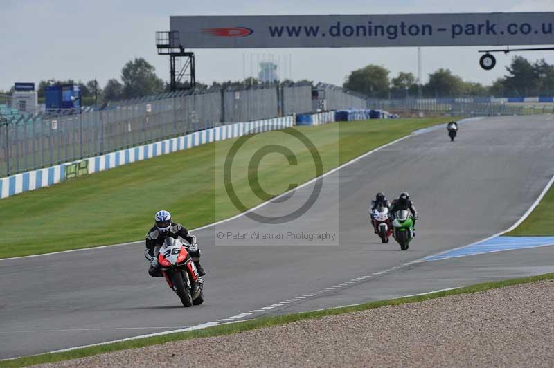 Motorcycle action photographs;donington;donington park leicestershire;donington photographs;event digital images;eventdigitalimages;no limits trackday;peter wileman photography;trackday;trackday digital images;trackday photos