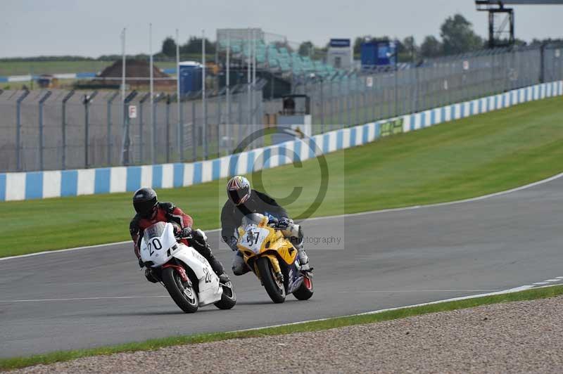 Motorcycle action photographs;donington;donington park leicestershire;donington photographs;event digital images;eventdigitalimages;no limits trackday;peter wileman photography;trackday;trackday digital images;trackday photos