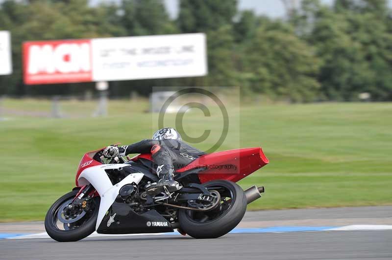 Motorcycle action photographs;donington;donington park leicestershire;donington photographs;event digital images;eventdigitalimages;no limits trackday;peter wileman photography;trackday;trackday digital images;trackday photos