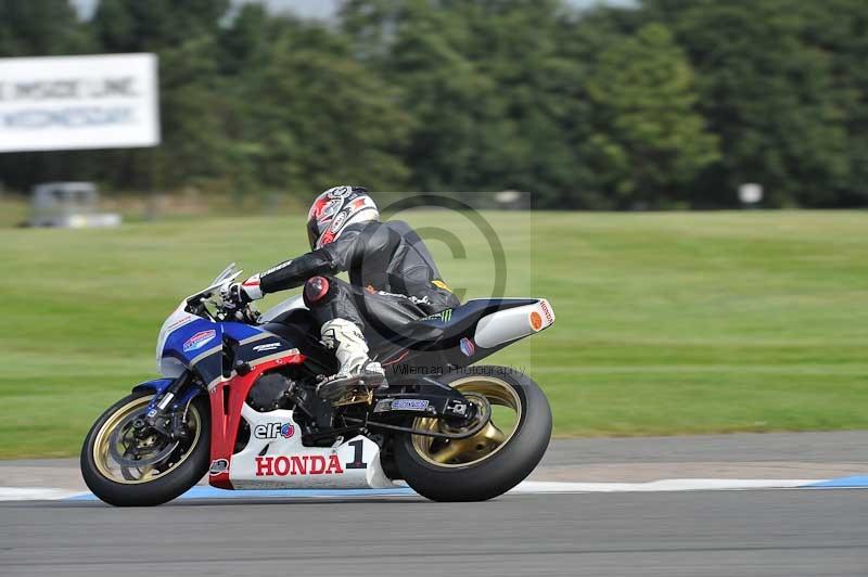 Motorcycle action photographs;donington;donington park leicestershire;donington photographs;event digital images;eventdigitalimages;no limits trackday;peter wileman photography;trackday;trackday digital images;trackday photos
