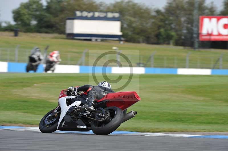 Motorcycle action photographs;donington;donington park leicestershire;donington photographs;event digital images;eventdigitalimages;no limits trackday;peter wileman photography;trackday;trackday digital images;trackday photos