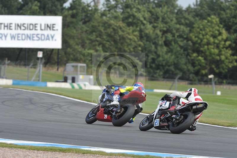 Motorcycle action photographs;donington;donington park leicestershire;donington photographs;event digital images;eventdigitalimages;no limits trackday;peter wileman photography;trackday;trackday digital images;trackday photos