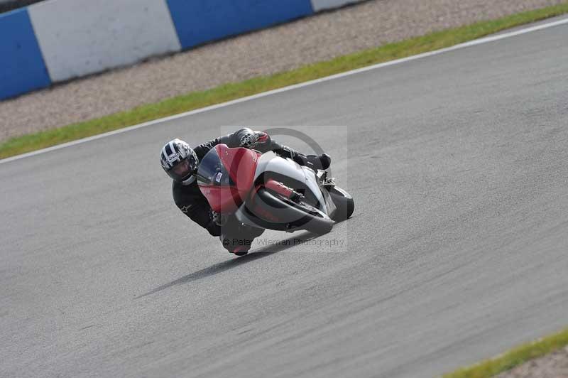 Motorcycle action photographs;donington;donington park leicestershire;donington photographs;event digital images;eventdigitalimages;no limits trackday;peter wileman photography;trackday;trackday digital images;trackday photos