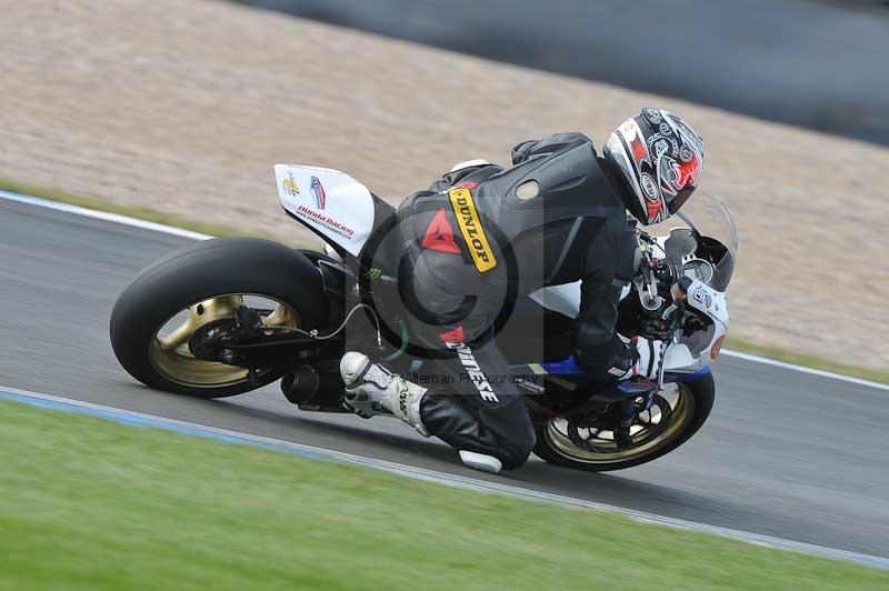 Motorcycle action photographs;donington;donington park leicestershire;donington photographs;event digital images;eventdigitalimages;no limits trackday;peter wileman photography;trackday;trackday digital images;trackday photos