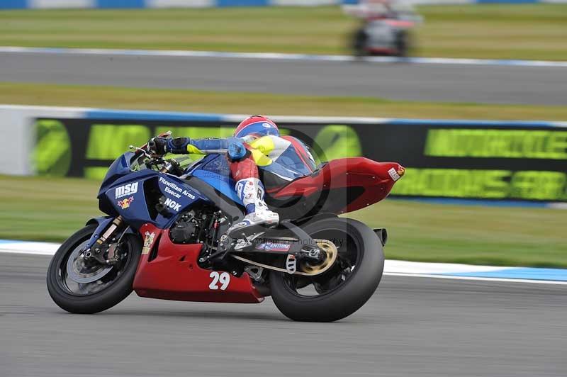 Motorcycle action photographs;donington;donington park leicestershire;donington photographs;event digital images;eventdigitalimages;no limits trackday;peter wileman photography;trackday;trackday digital images;trackday photos