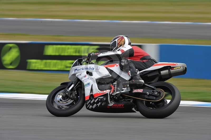 Motorcycle action photographs;donington;donington park leicestershire;donington photographs;event digital images;eventdigitalimages;no limits trackday;peter wileman photography;trackday;trackday digital images;trackday photos