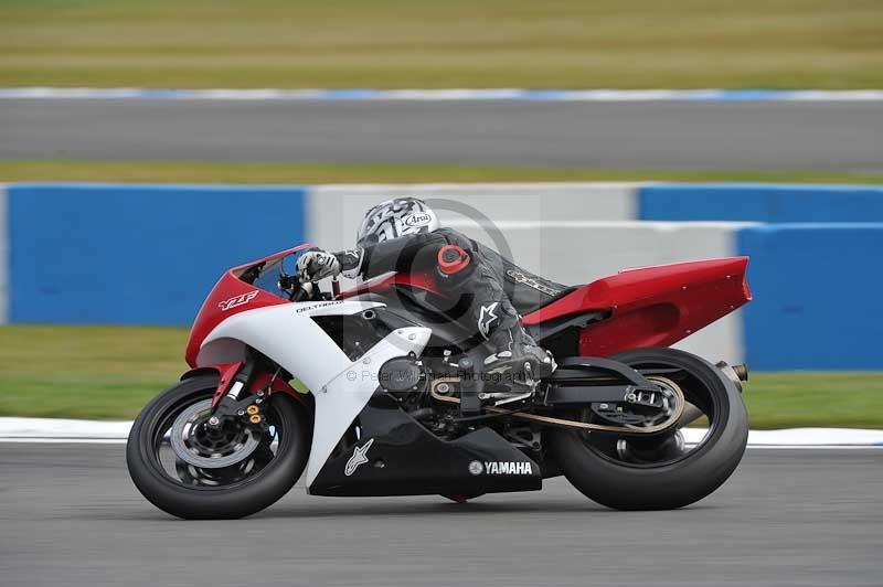 Motorcycle action photographs;donington;donington park leicestershire;donington photographs;event digital images;eventdigitalimages;no limits trackday;peter wileman photography;trackday;trackday digital images;trackday photos